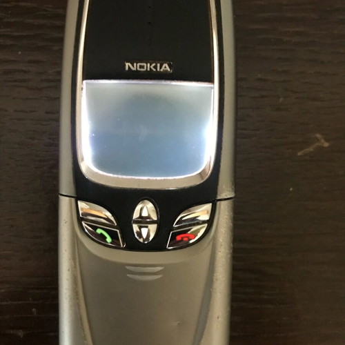Nokia 8850 used, needs screen, authentic