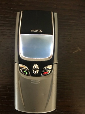Nokia 8850 used, needs screen, authentic