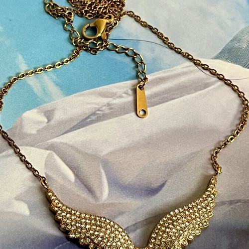 Necklace stainless steel gold tone, new