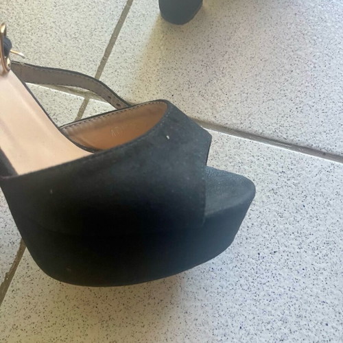 High-heeled castor sandals like new, black, size 37