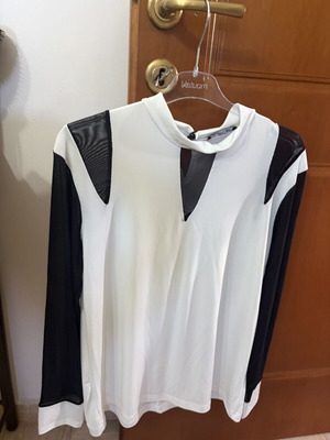 Long-sleeve blouse with sheer sleeves, like new, black and white