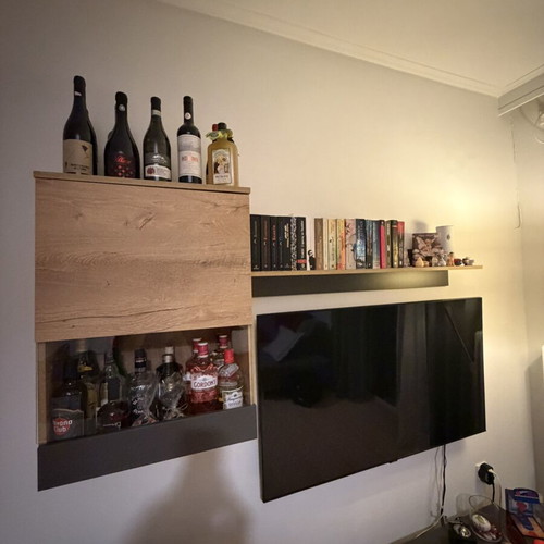 Living room unit like new, 3 pieces