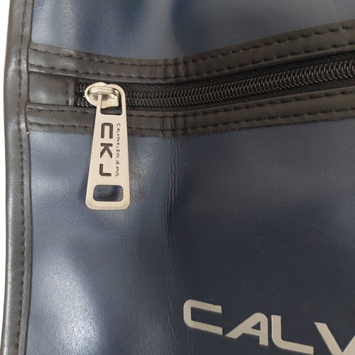 Calvin Klein messenger bag like new, dark blue crossbody