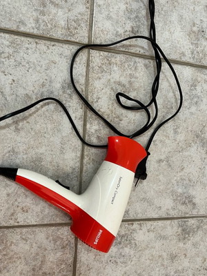 Πιστολάκι μαλλιών Philips μεταχειρισμένο, μέγεθος ταξιδιού