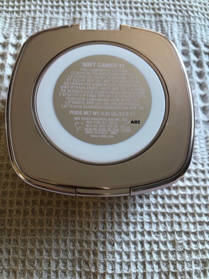 La Mer Luminous Lift Cushion Foundation Soft Cameo 41 like new