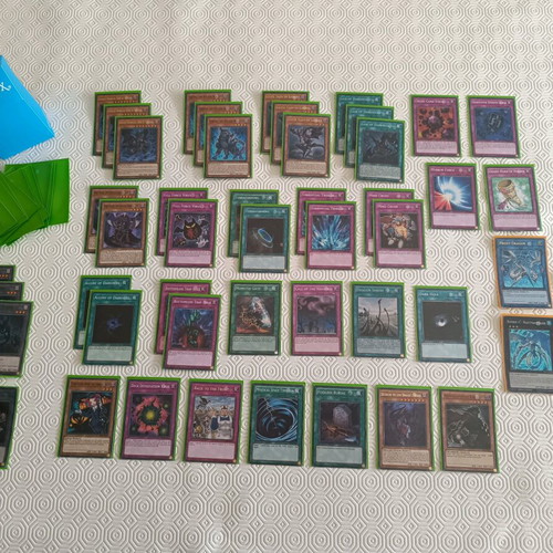Yu-Gi-Oh Lair of Darkness complete deck -  50,00 - Vendora.cy