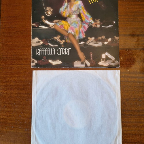 Raffaella Carrà vinyl record bundle used, 2 rare LPs 1977 & 1983