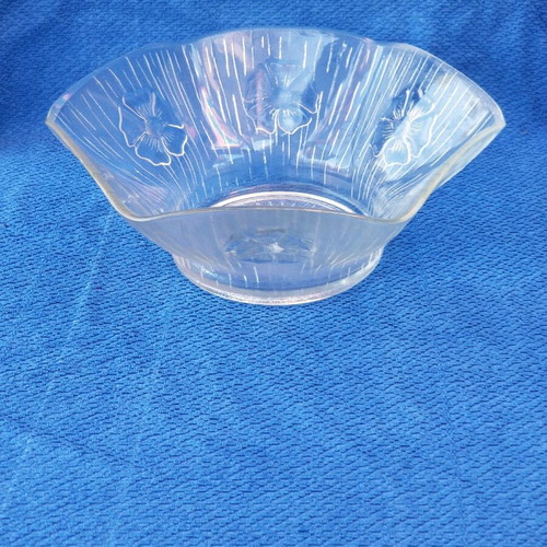Glass salad bowl used in good condition