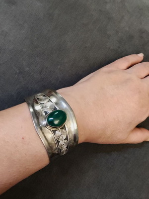 Vintage bracelet silver 925 with green stone used