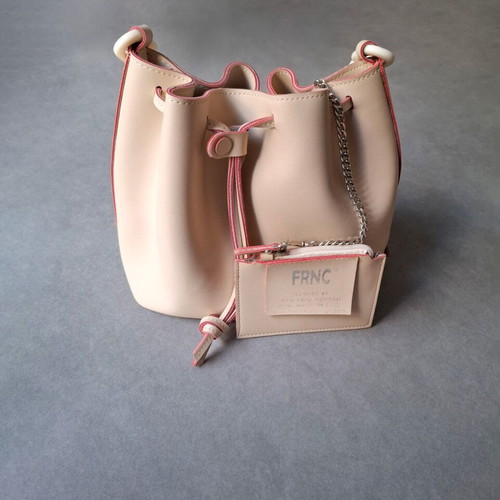 FRNC Nude shoulder bag patent leather with chain detail, like new