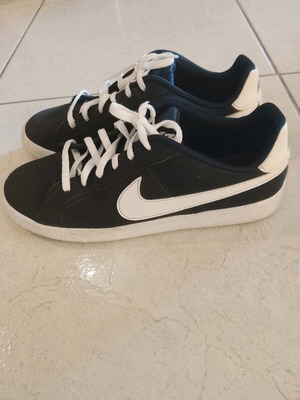 Nike Court Royale sneakers used, blue, size 38.5