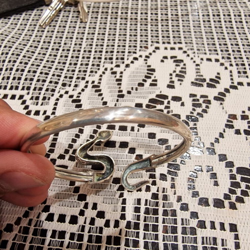 Silver bracelet vintage handcraft like new
