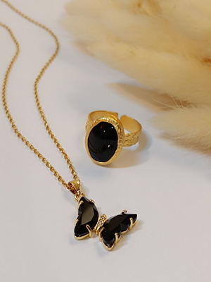 Butterfly set new with stainless steel chain and brass ring