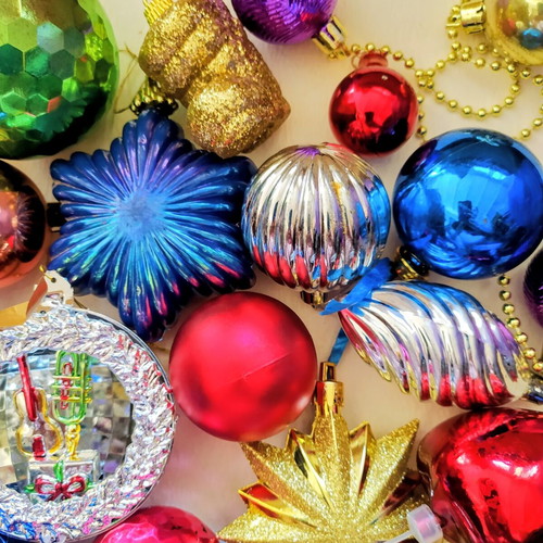 Christmas ornaments and balls set of 46, plastic