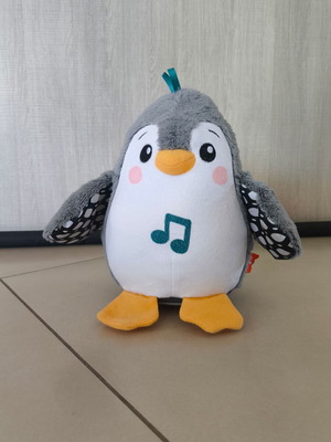Fisher-Price Musical Penguin Toy like new (HNC10)