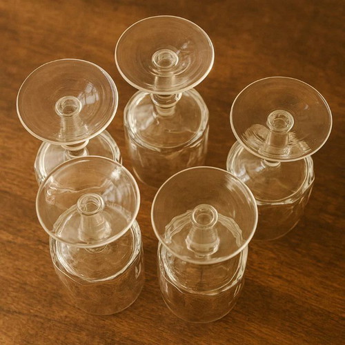 Vintage crystal wine glasses set of 5 like new