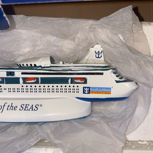 Splendour of the Seas ship model new, Royal Caribbean