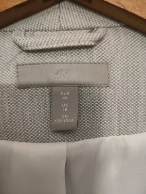 H&m σακάκι μπεζ με σμόκιν γιακά σαν καινούργιο