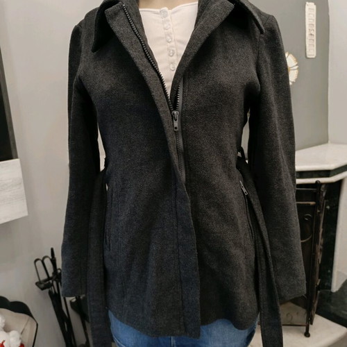 Tresor women's coat like new, grey, size Small