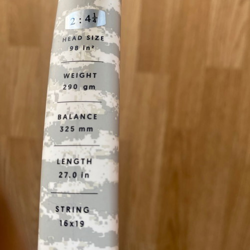 Solinco Whiteout 2025 290gm tennis racket like new