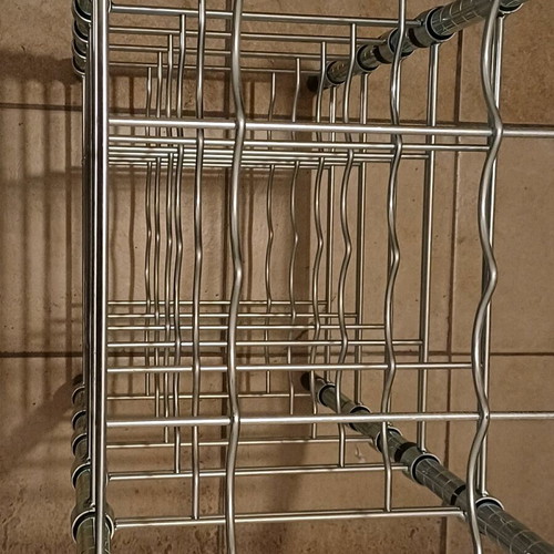 Wine rack iron like new