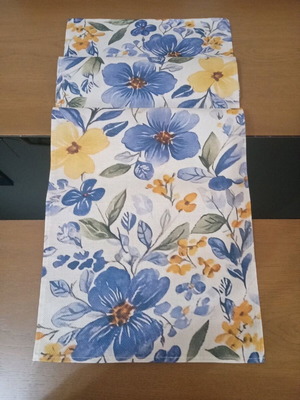 Runner/table runner with floral design, new, 34×121cm, polyester