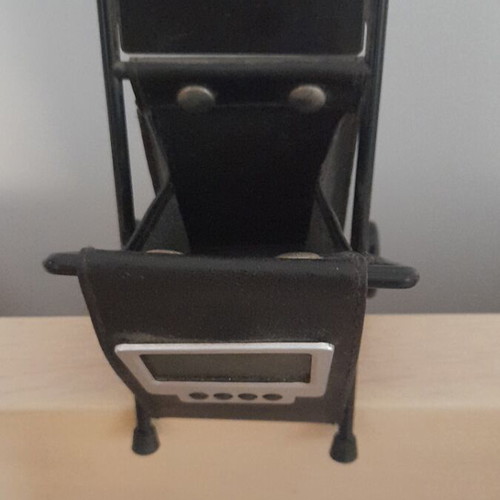 Digital desk clock with pencil holder new