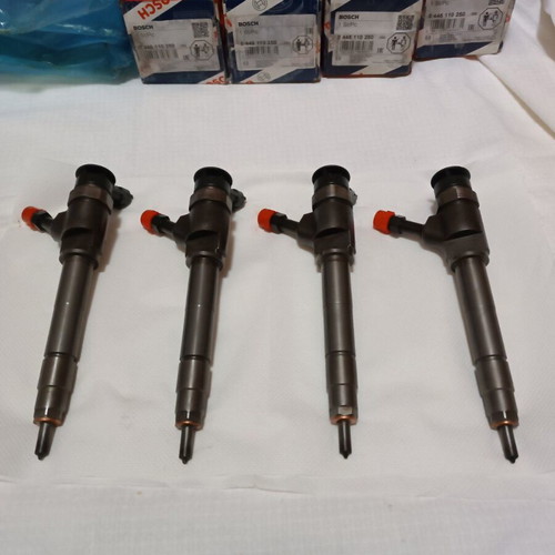Mazda Ford BT-50 Pick-up and Ranger Mk2 diesel injectors like new, 4 pcs