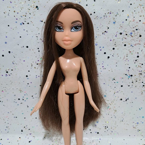 Bratz Salon'n'spa Dana doll #2 nude like new with flaws