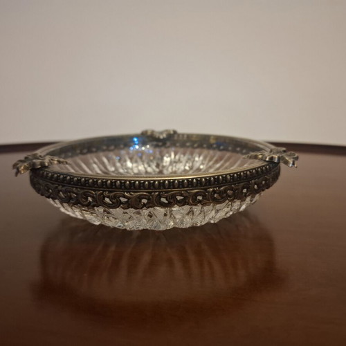 Vintage crystal bowl with decorative metal rim like new