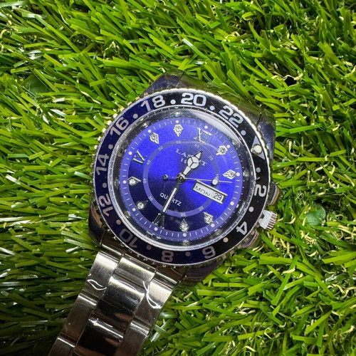 Silver and Blue Men's Watch brand new, quartz movement
