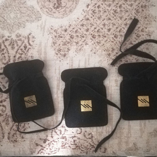Small velvet bank pouches new, set of 3 pieces