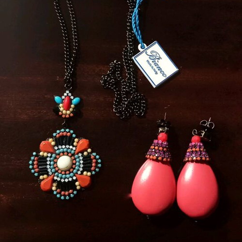 Bianco jewelry set new, colorful turquoise necklace and earrings