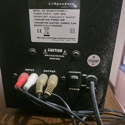 Speakers with woofer for computer used in excellent condition
