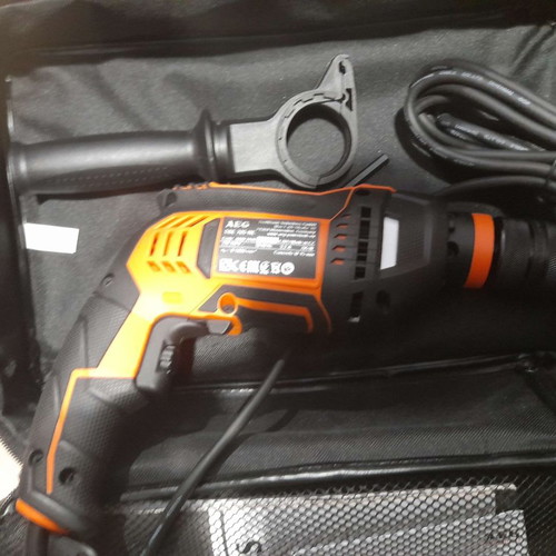AEG 705W SBE 705 RE hammer drill with carrying case new