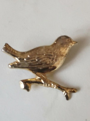Vintage brooch used, well preserved, from Italy