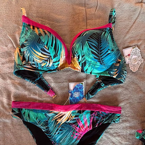 Luna bikini set new, balconet bra 95C with XL or XXL slip