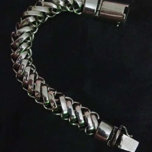 Hand chain with safety clasp Italian brand n10 22cm new silver