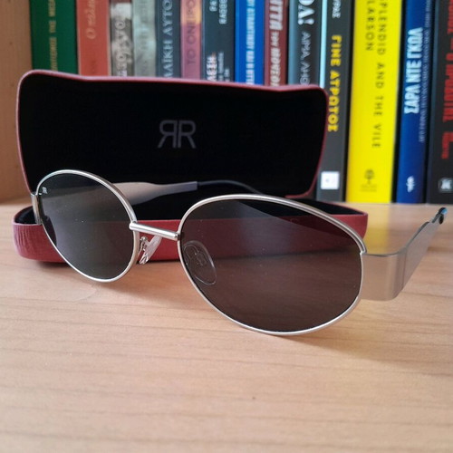 Red Raven Adriana Silver sunglasses like new, silver unisex