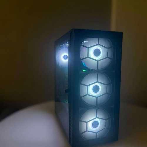 Gaming PC with Ryzen 5 5600G, 32GB RAM, SSD 512GB, Radeon Vega 7
