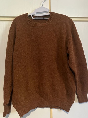 The Bostonians children's sweater size M used brown