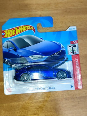 Hot Wheels Tesla Model S Plaid new
