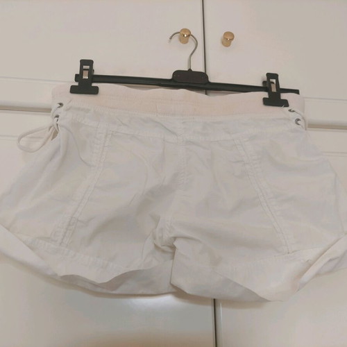 Γυναικείο λευκό σορτς MODO CASUAL WEAR μέγεθος S σαν καινούργιο