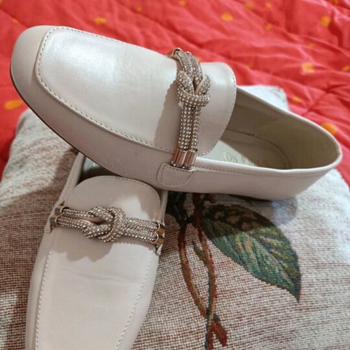 Shoes size 40 new, beige
