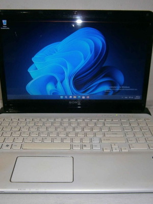 Sony Vaio SVE151D11M laptop with Intel Pentium B970, 8GB RAM, 128GB SSD