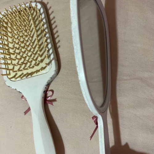 Hair comb and mirror set new with design