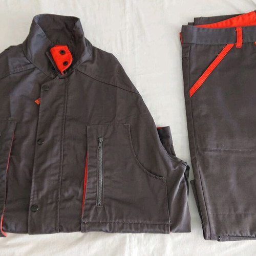 Worksite jacket and trousers set new with multiple pockets and reflective details