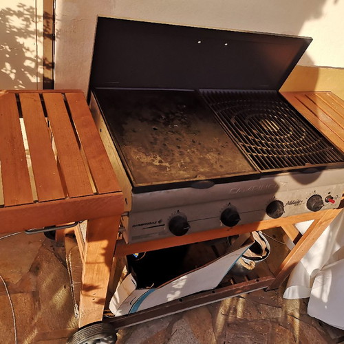 Campingaz Adelaide 4 Woody gas grill used
