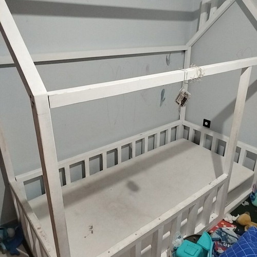 Children's bed with mattress used, 90x190 cm