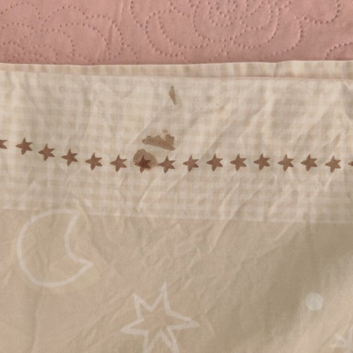 Kentia baby crib set used with quilt and 2 Nef-Nef sheet sets